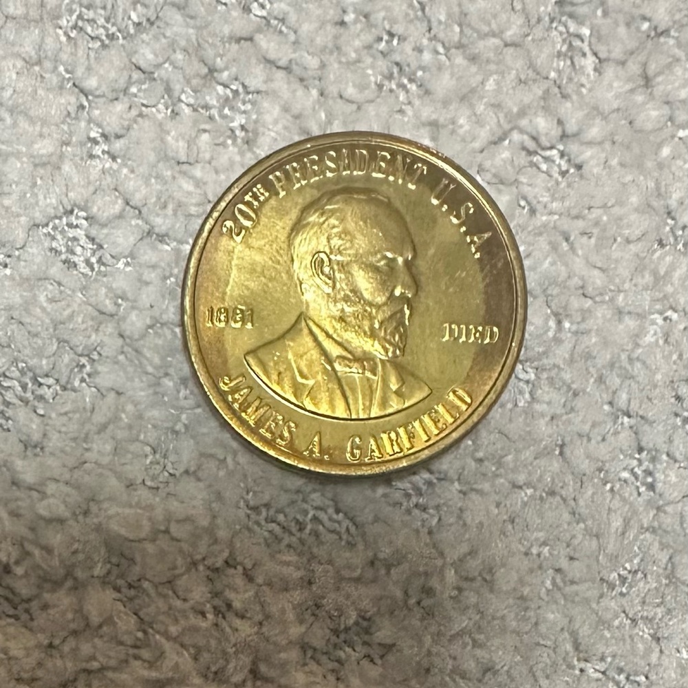 Vintage 1981 reader’s digest James A. Garfield Commemorative Coin